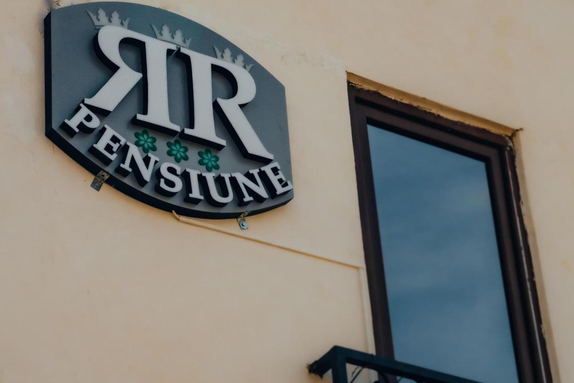 Pensiunea R&R Bailesti المظهر الخارجي الصورة